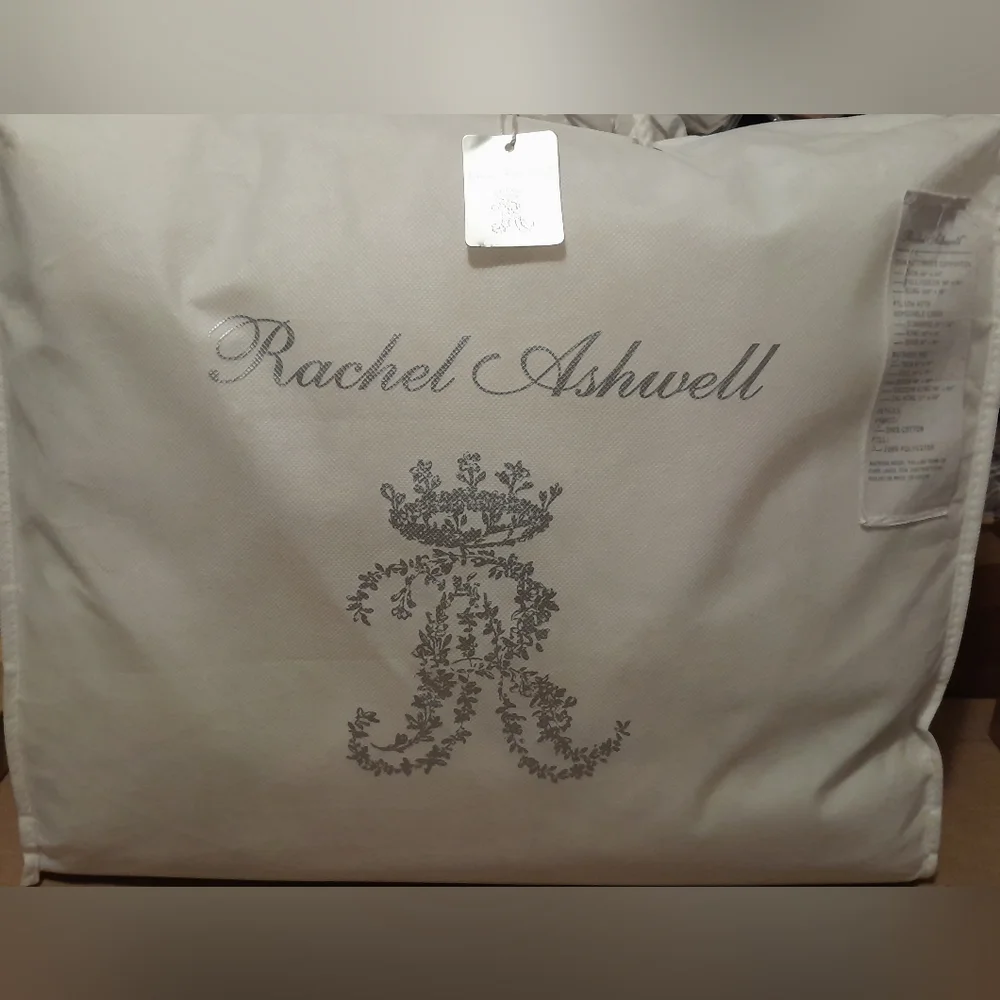 Brand New Rachel Ashwell Simply Shabby Chic GOOSE DOWN COMFORTER TWIN